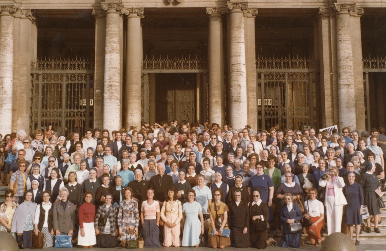 Canonization group photo